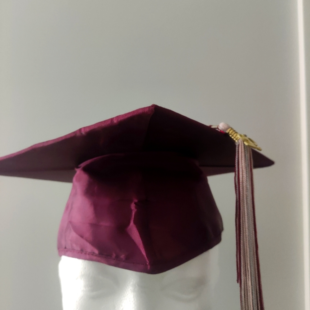 Graduation Unisex Cap 🎓 burgundy from 1992